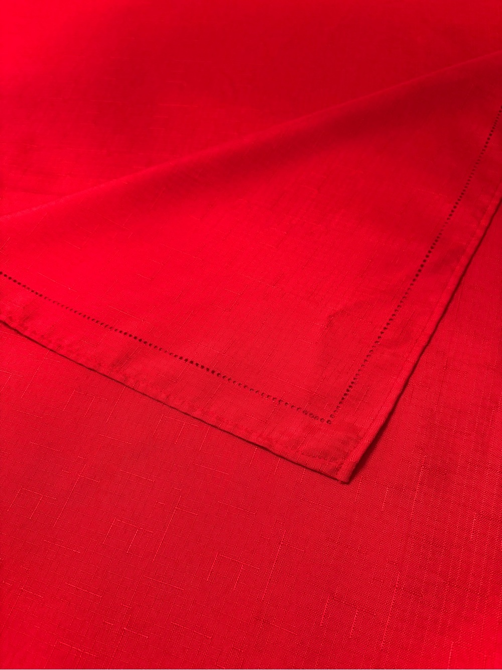 Red Holiday Tablecloth with decorative edge. 120x60- Classic Holiday Decor